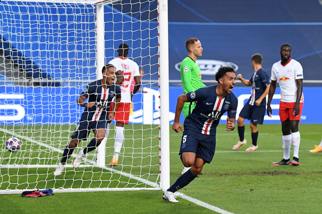 Marquinhos melakukan selebrasi usai menjebol gawang Leipzig.