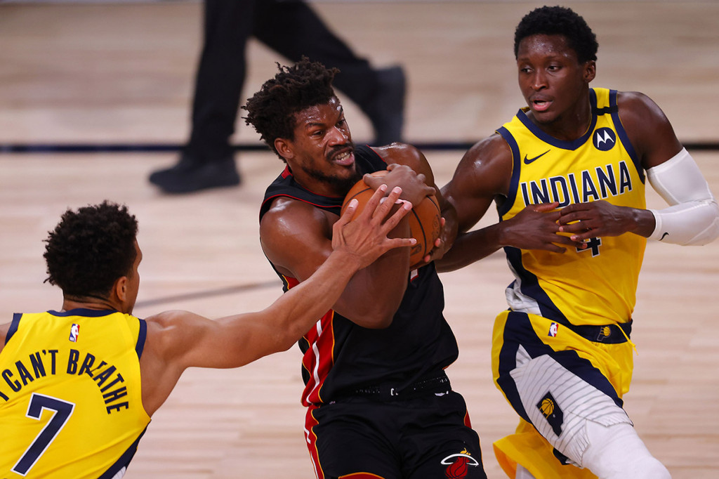 Jimmy Butler mencatat poin tertinggi di laga ini dengan 28 poin dan Goran Dragic mengemas 24 poin termasuk empat 'hoop' penting, untuk Miami yang mengalahkan Pacers untuk kedua kalinya dalam tiga pertemuan sejak restart NBA.