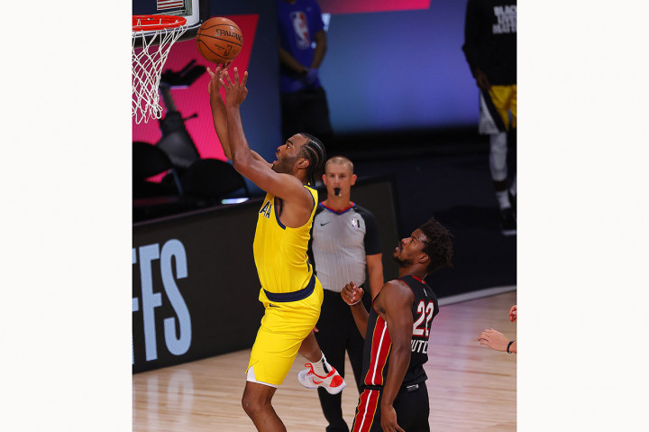 Bam Adebayo membuat double-double dengan 17 poin dan rebound tertinggi laga dengan 10 rebound untuk Heat, sedangkan Herro sang rookie yang membuat debut playoff NBA pertamanya, mengemas 15 poin sebagai pemain cadangan.