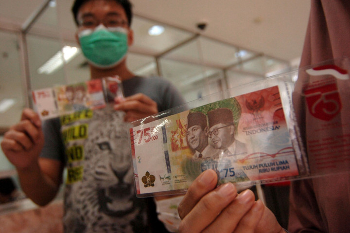 Deputi Gubernur Bank Indonesia (BI) Rosmaya Hadi menyatakan 68.051 peminat tersebut mendaftar via aplikasi Pintar yang terdapat di laman resmi Bank Indonesia yaitu https://pintar.bi.go.id. 