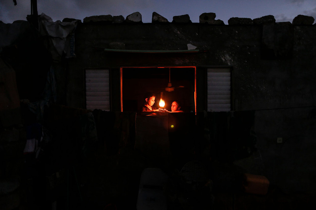 Otoritas Gaza menyebut bahwa penutupan pembangkit listrik akan menyebabkan gangguan pada fasilitas vital seperti rumah sakit--yang juga dilengkapi dengan generator listrik.