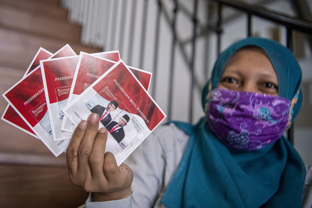 Prangko tersebut diluncurkan hari ini, Rabu, 19 Agustus 2020, oleh Wakil Presiden Ma'ruf Amin. Acara peluncuran disiarkan langsung melalui YouTube @komkominfoTV.