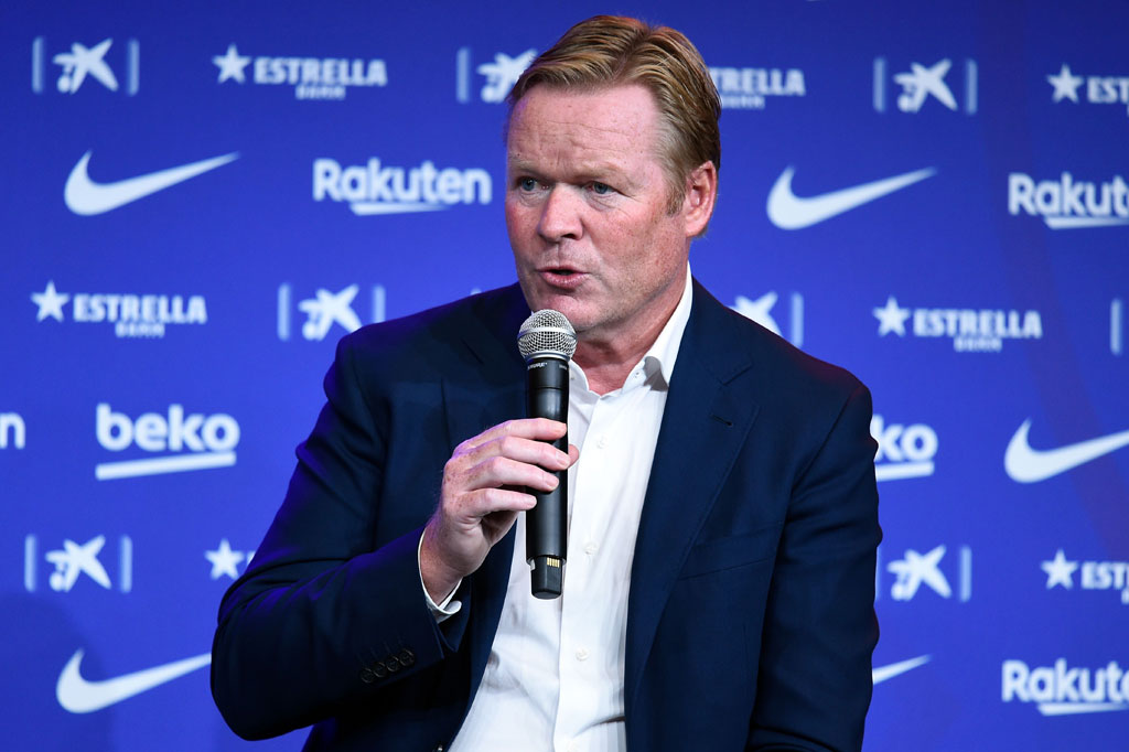 Koeman mengatakan dia akan tetap berpegang pada gaya sepak bola berbasis penguasaan bola yang disukai Belanda, tetap setia pada tradisi klub. Dia membantah saran bahwa pemain-pemain seperti Luis Suarez, Sergio Busquets, dan Jordi Alba, serta beberapa lainnya bisa meninggalkan klub.