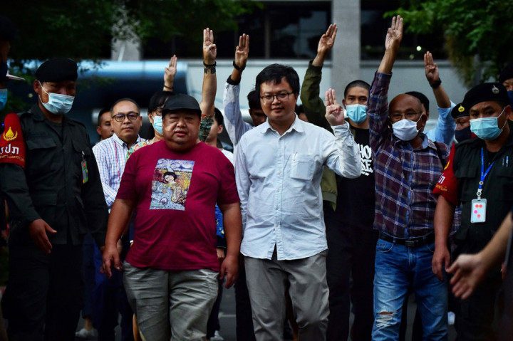 Kepolisian Thailand pada Kamis, 20 Agustus 2020 telah menangkap delapan aktivis, di antaranya dua penyanyi rap, karena menggelar dan terlibat unjuk rasa minggu lalu.