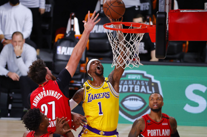 Kentavious Caldwell-Pope mencetak 16 untuk Lakers, sementara JR Smith menyumbang 11 poin, dan JaVale McGee menambahkan 10 poin. 