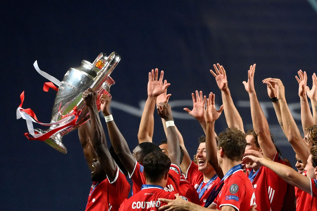 Muenchen menyamai koleksi enam trofi Liga Champions Liverpool setelah menjadi juara musim 2019/20. Die Rotten terakhir kali meraih gelar tersebut pada musim 2012-2013.