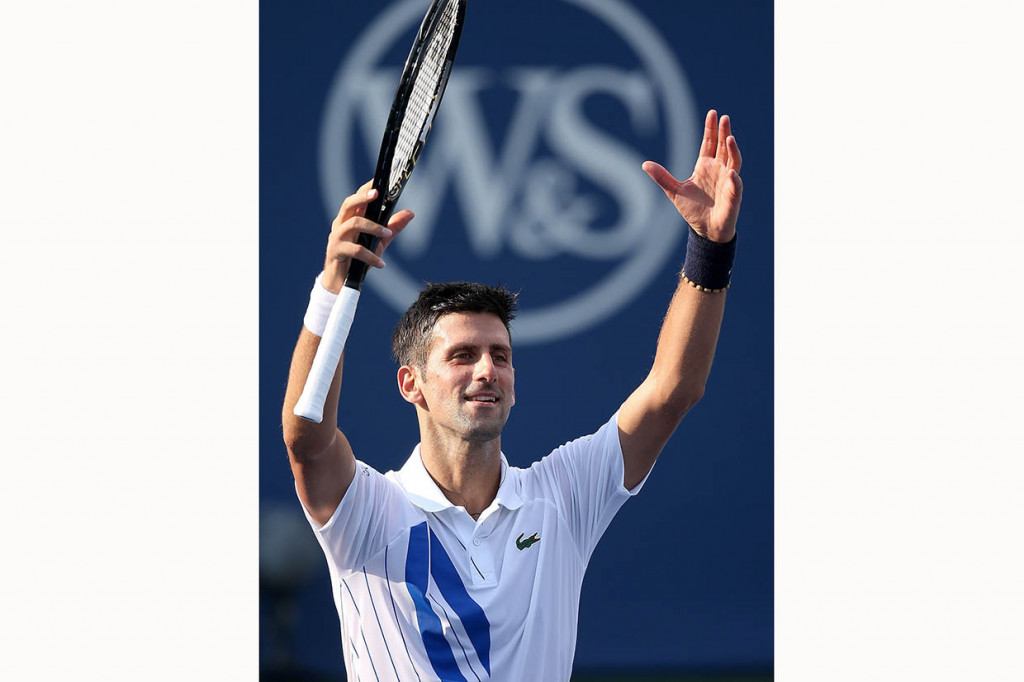 Petenis nomor satu dunia Novak Djokovic membutuhkan enam match point untuk mengalahkan Tennys Sandgren 6-2, 6-4 pada putaran ketiga Western Southern Open di New York, Selasa, 25 Agustus 2020 waktu setempat.