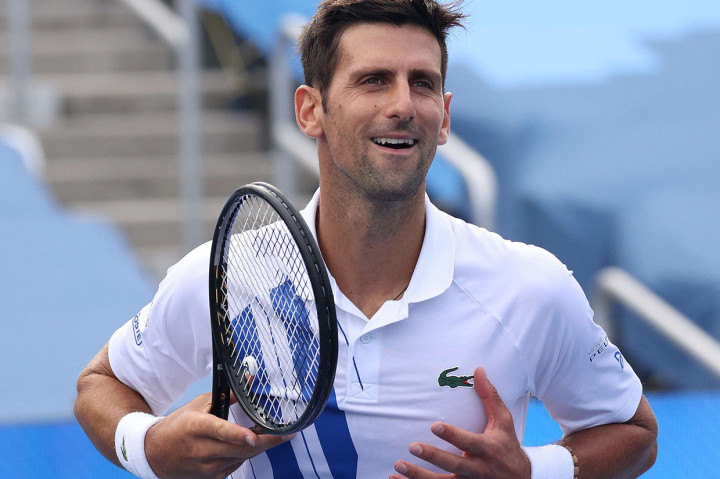 Petenis nomor satu dunia Novak Djokovic melaju ke semifinal ATP dan WTA Western Southern Open pada Kamis, 27 Agustus 2020 WIB, dengan mengalahkan petenis Jerman Jan-Lennard Struff dua set langsung 6-3, 6-1. 