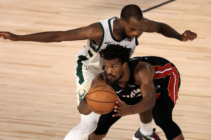 Jimmy Butler mencetak 40 poin yang merupakan raihan poin tertinggi dalam karir playoff-nya. Skor tertinggi dalam karir 'postseason' sebelumnya adalah 36 poin saat ia memperkuat Philadelphia 76ers melawan Brooklyn Nets musim lalu.