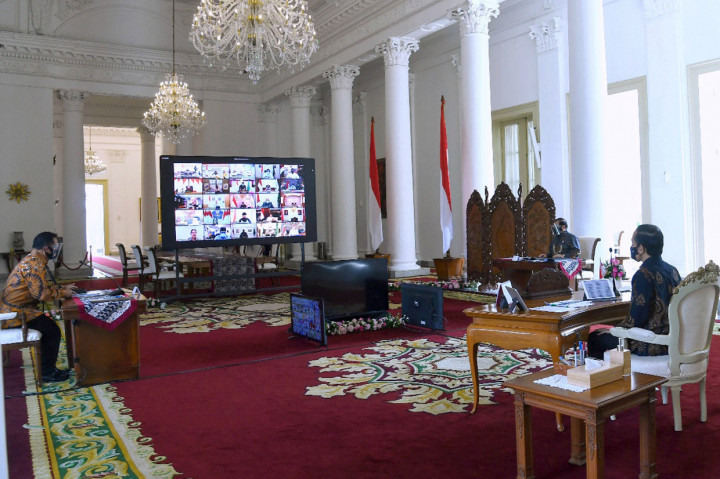 Data per 27 Agustus 2020, menurut Jokowi, rata-rata nasional untuk belanja APBD tingkat provinsi masih 44 persen, sedangkan untuk belanja kabupaten dan kota mencapai 48,8 persen.