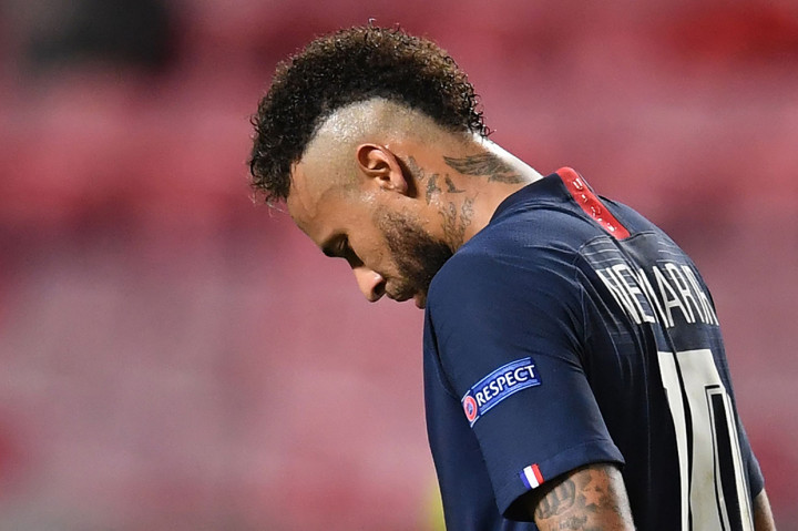 Surat kabar olahraga Prancis L'Equipe melaporkan bahwa ketiga pemain tersebut baru kembali dari liburan di Ibiza, Spanyol dan sekarang akan dikarantina selama tujuh hari.