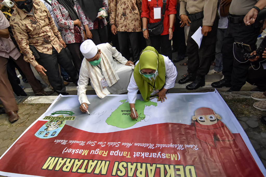 Selly Andayani yang berpasangan dengan Abdul Manan (SALAM) merupakan satu-satunya calon Walikota perempuan di Kota Mataram yang resmi mendaftarkan diri dalam Pemilihan Walikota Mataram tahun 2020 dengan dukungan koalisi partai PDIP dan PKS.