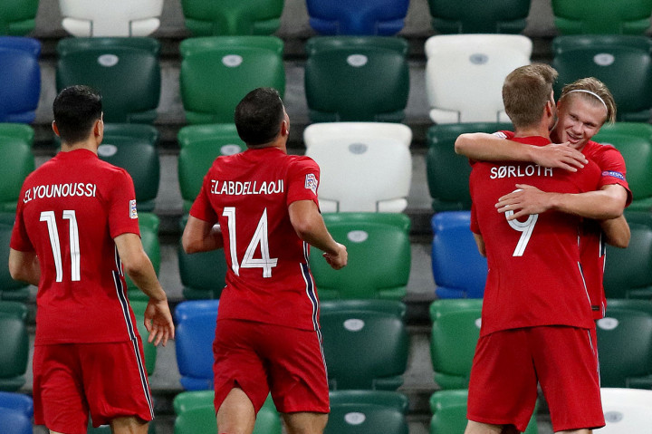 Erling Haaland dan Alexander Sorloth masing-masing mencetak dua gol saat Norwegia melumat Irlandia Utara 5-1 pada laga Nations League di Windsor Park, Belfast, Selasa, 8 Septembe 2020 dini hari WIB.