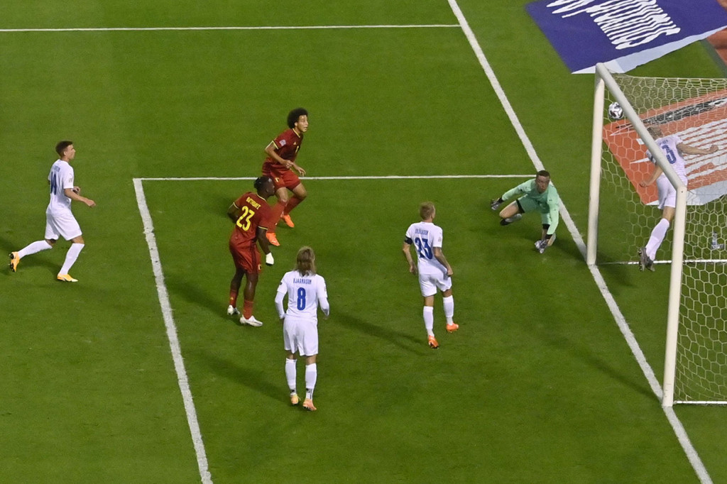 Sempat tertinggal terlebih dahulu akibat gol Holmbert Fridjonsson pada menit ke-10, Belgia kemudian berhasil menyamakan kedudukan lewat Axel Witsel yang menyambar bola muntah hasil tembakan Dries Metens.