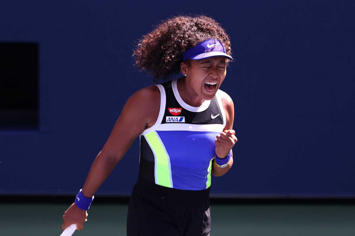 Naomi Osaka membukukan kemenangan pertamanya atas petenis tuan rumah Shelby Rogers di perempat final US Open (AS Terbuka) 2020 dengan skor 6-3, 6-4, Rabu, 9 September 2020 WIB.