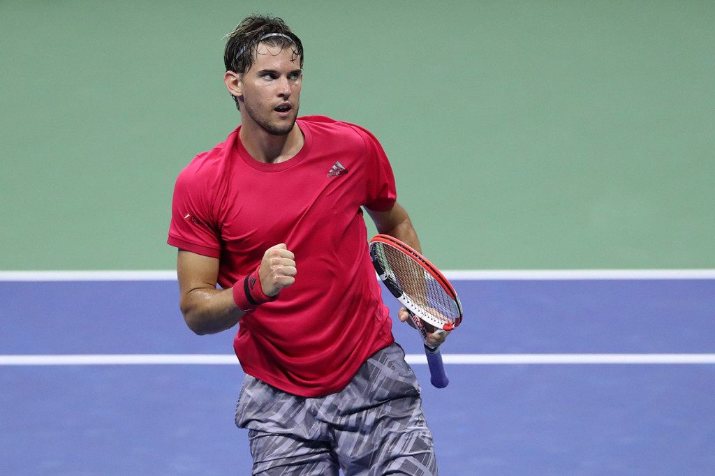 Unggulan kedua Dominic Thiem menampilkan performa terbaiknya untuk membongkar pertahanan petenis Australia Alex de Minaur untuk mencapai semifinal US Open (AS Terbuka) 2020.