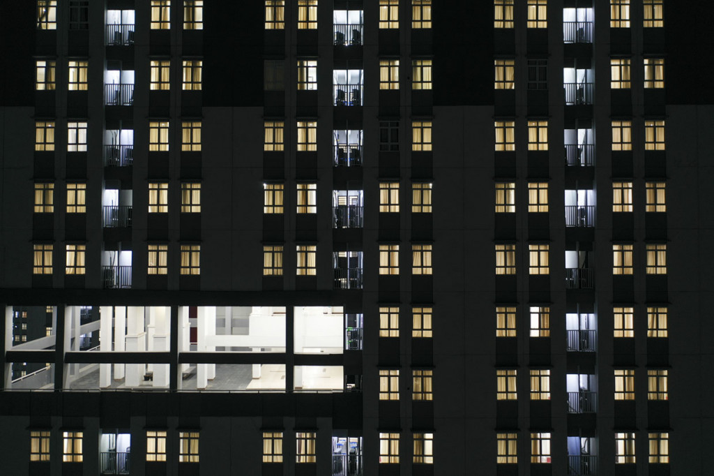 Kepala Penerangan Kogabwilhan-I Kolonel Marinir Aris Mudian menjelaskan, dari tujuh tower yang ada di Wisma Atlet, hanya dua yang saat ini digunakan untuk menangani Covid-19. Satu tower untuk menangani pasien Covid-19 dan satu tower lagi untuk observasi.