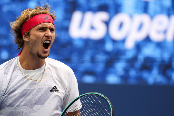 Petenis Jerman Alexander Zverev meluapkan kegembiraan usai mengalahkan petenis Spanyol Pablo Carreno Busta, sekaligus melaju ke final US Open (AS Terbuka) 2020 pada Sabtu, 12 September 2020 WIB. Bagi Zverev ini merupakan final Grand Slam pertamanya.
