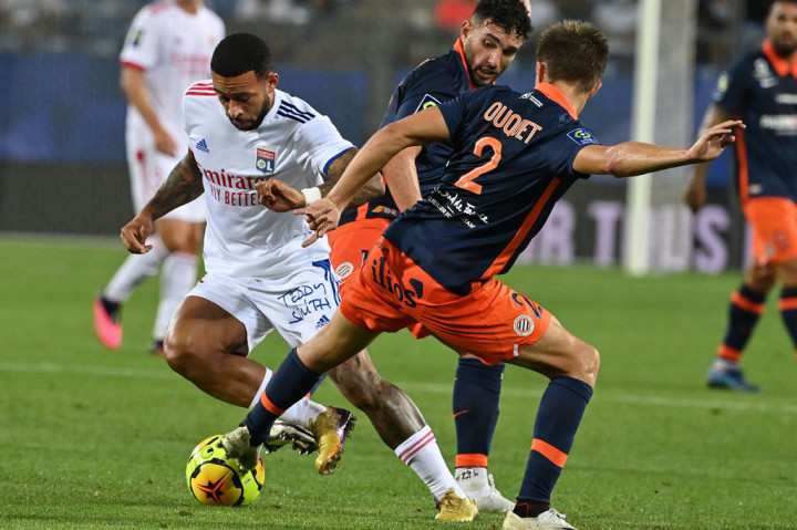 Tertinggal satu gol, manajer Lyon, Rudi Garcia memasukkan Memphis Depay menggantikan Tinotenda Kadewere serta Jean Lucas untuk Bruno Guimaraes pada menit ke-55.