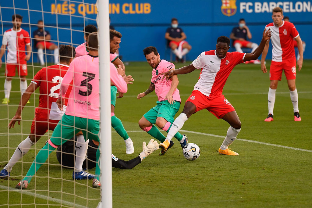 Barca kembali mengurung pertahanan Girona dan mendapatkan beberapa peluang untuk menambah keunggulan. Namun tidak ada gol tercipta hingga laga usai.