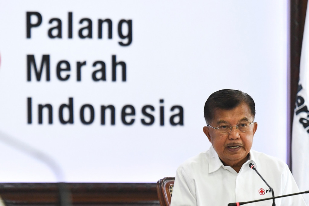 Ketua Umum Palang Merah Indonesia (PMI) Jusuf Kalla (JK) meminta partisipasi masyarakat dan pengusaha untuk memerangi Covid-19 yang jumlah kasusnya terus meningkat di Indonesia, terutama di wilayah DKI Jakarta.