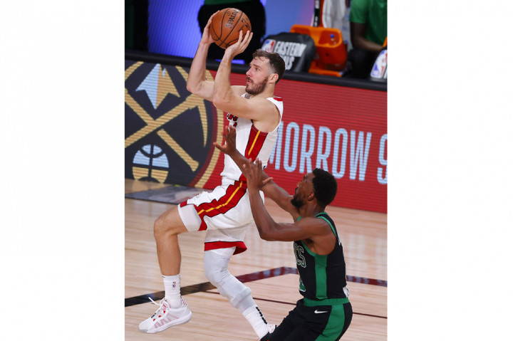 Goran Dragic menjadi pencetak poin terbanyak untuk Heat dengan sumbangan 25 poinnya.