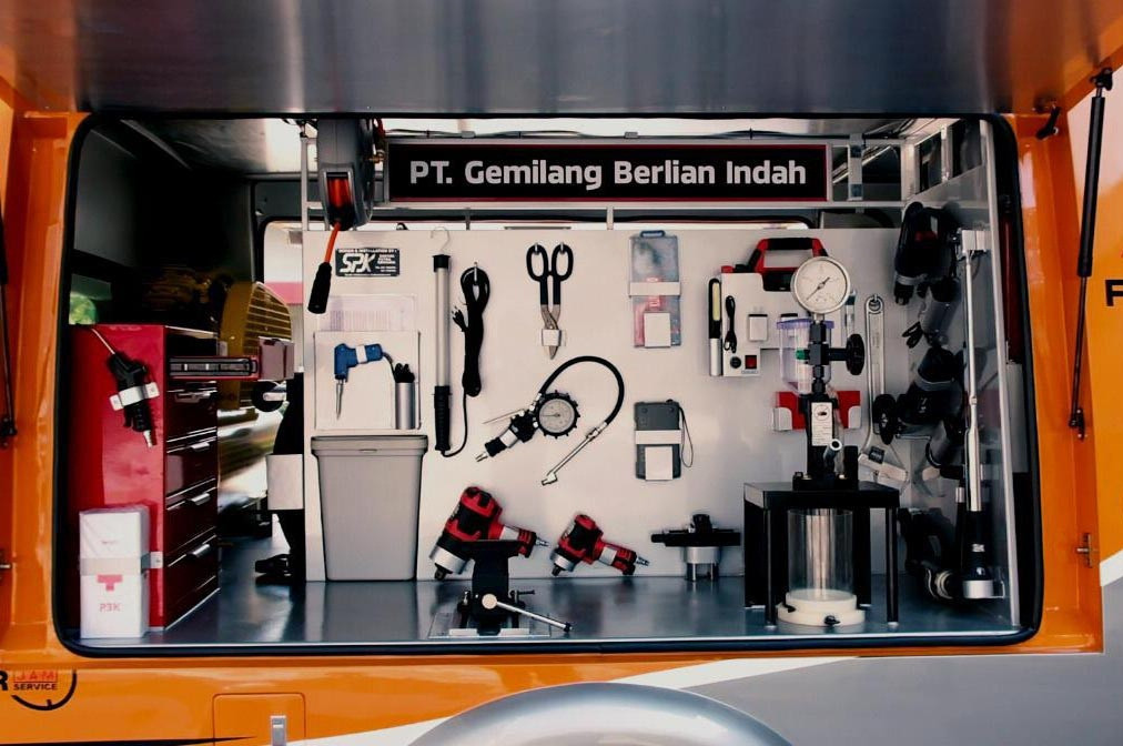 WMS terbaru ini diserahkan kepada PT Gemilang Berlian Indah Pontianak untuk membantu konsumen mereka yang banyak berada di lokasi pertambangan.