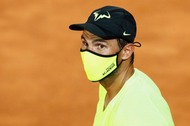 Juara French Open 12 kali itu kembali tampil, setelah terakhir kali bermain di Acapulco pada Februari, melewatkan lapangan keras US Open karen khawatir pandemi virus korona (covid-19).