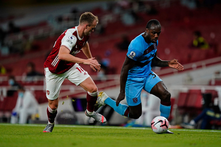 Kemudian West Ham yang bermain agresif menyamakan skor lewat Michail Antonio di menit ke-45. AFP Photo/Will Oliver