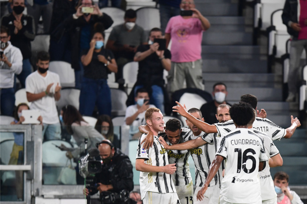 Juventus memulai perjalanan di Liga Italia 2020/21 dengan kemenangan. Menjamu Sampdoria di giornata pertama di Allianz Stadium, Senin, 21 September 2020. Bianconeri unggul telak 3-0.