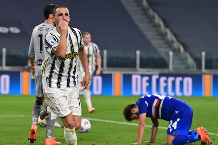 Leonardo Bonucci melakukan selebrasi usai mencetak gol ke gawang Sampdoria.