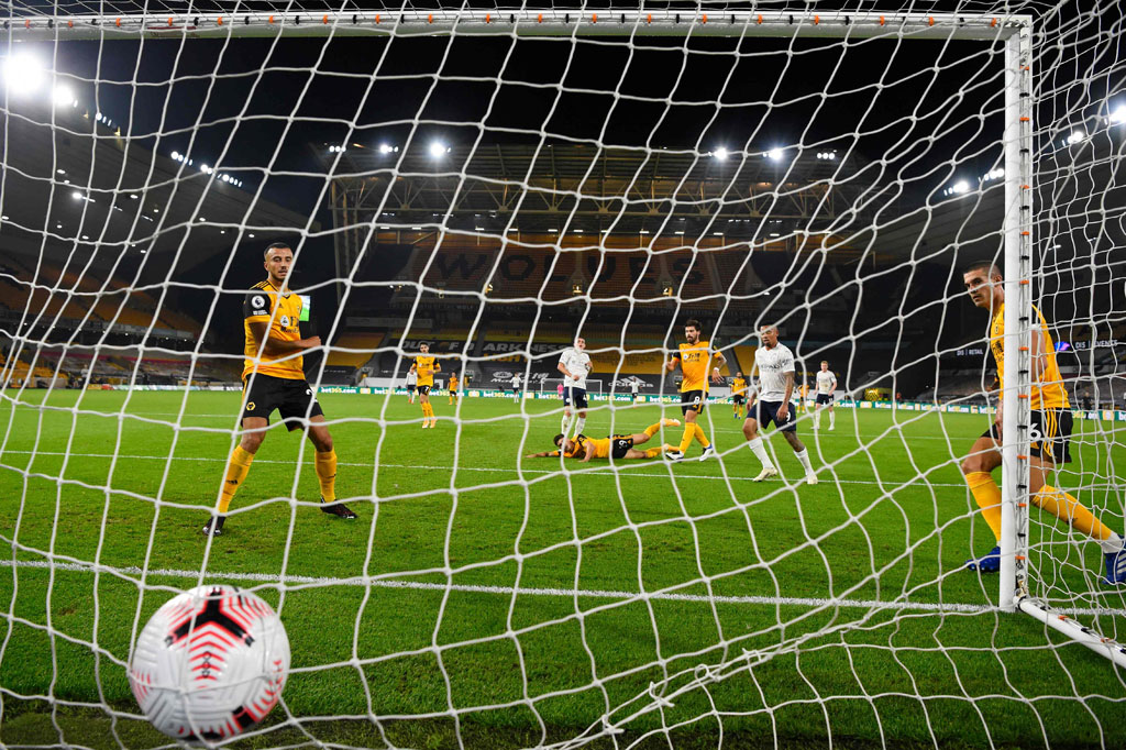 Pola permainan umpan cepat yang menjadi ciri khas City menjadi titik terbaiknya sehingga menghasilkan gol kedua pada menit ke-32. Phil Foden mengakhiri pergerakan indah dengan menjebol gawang tuan rumah memanfaatkan umpan silang rendah dari Raheem Sterling. Kedudukan tetap 2-0 hingga turun minum.