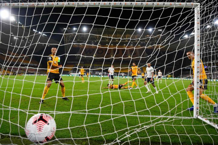 Pola permainan umpan cepat yang menjadi ciri khas City menjadi titik terbaiknya sehingga menghasilkan gol kedua pada menit ke-32. Phil Foden mengakhiri pergerakan indah dengan menjebol gawang tuan rumah memanfaatkan umpan silang rendah dari Raheem Sterling. Kedudukan tetap 2-0 hingga turun minum.