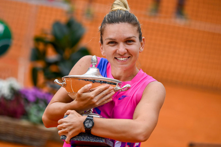 Halep yang merupakan petenis nomor dua dunia telah berkompetisi di final WTA ketiganya di Roma. Sebelumnya petenis asal Romania tersebut menjadi runner-up pada 2017 dan 2018 di lapangan tanah liat di Foro Italico.