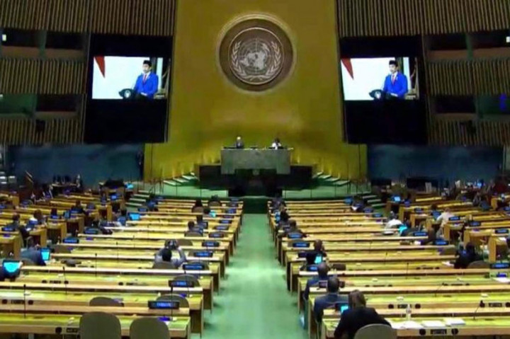 Ia mengatakan, aktivasi ekonomi harus memprioritaskan kesehatan warga dunia. 