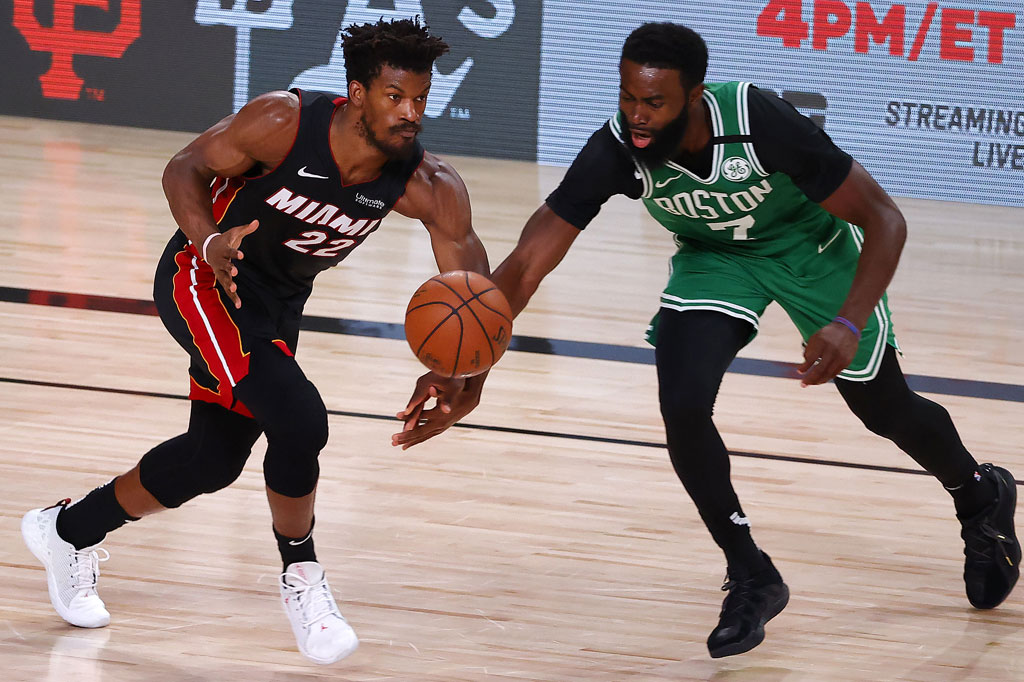 Selain melalui produktivitas Herro, poin-poin yang membawa kemenangan Miami juga dikumpulkan oleh Jimmy Butler yang menyumbang 24 poin, Goran Dragic menambahkan 22 poin, dan Bam Adebayo meraih 20 poin dan 12 rebound.