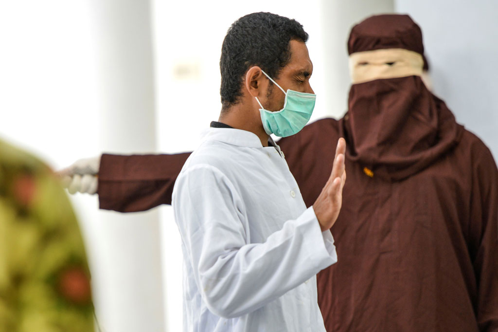 Terpidana terbukti bersalah berdasarkan vonis majelis hakim Mahkamah Syariah melanggar Pasal 50 jo Pasal 1 Angka 30 Qanun Aceh Nomor 6 tahun 2014 tentang hukum jinayat.