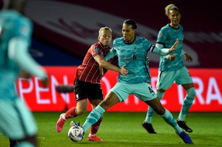 Hanya menyisakan Virgil van Dijk di 'starting eleven', perjudian Juergen Klopp terbayar dengan Liverpool tampil dominan sejak awal laga.