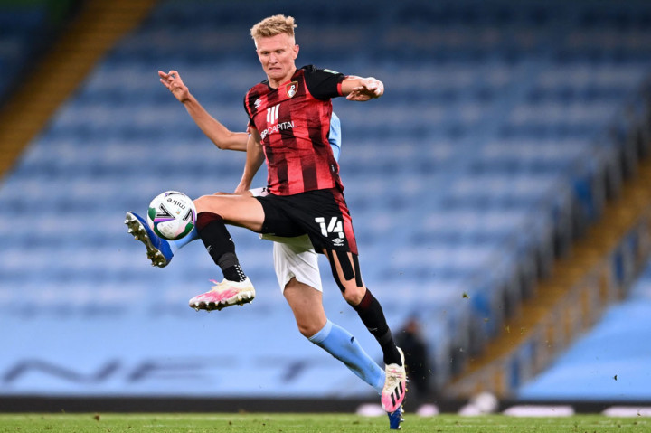 Namun keunggulan tuan rumah hanya bertahan sejenak, sebab pada menit ke-22 percobaan tembakan pertama Bournemouth yang dilepaskan Sam Surridge sukses menaklukkan kiper Zack Steffen untuk membuat kedudukan imbang 1-1.