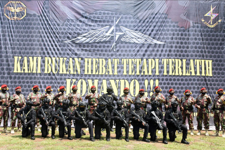 Danjen Kopassus menyampaikan terima kasih dan penghargaan yang setinggi-tingginya kepada Komandan Satuan-81 Kopassus beserta seluruh anggota. 