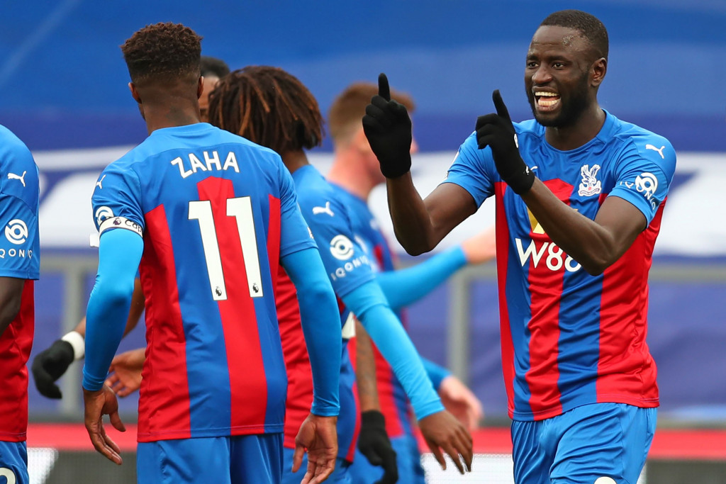 Sementara Palace hanya bisa membalas lewat gol Cheikhou Kouyate. AFP Photo/Clive Rose