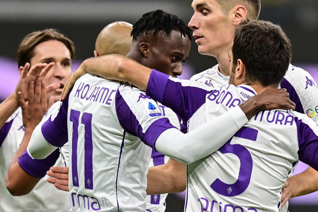 Inter kebobolan lebih dulu di awal laga lewat Christian Kouame, sebelum akhirnya Lautaro Martinez memaksa hasil imbang 1-1- di babak pertama.