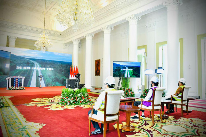 Melalui peresmian tersebut, ruas tol sepanjang kurang lebih 26 kilometer yang diresmikan Presiden Jokowi siap untuk dioperasikan.