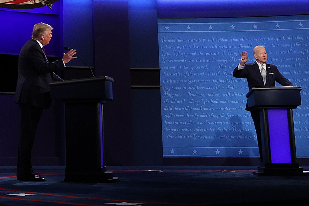 Sikap Trump tersebut mengganggu upaya untuk kedua kandidat berdiskusi tentang kebijakan masing-masing, serta membuat munculnya teguran karena ia melanggar aturan yang telah disetujui kedua tim kampanye agar Trump dan Biden mendapat waktu bicara yang sama.