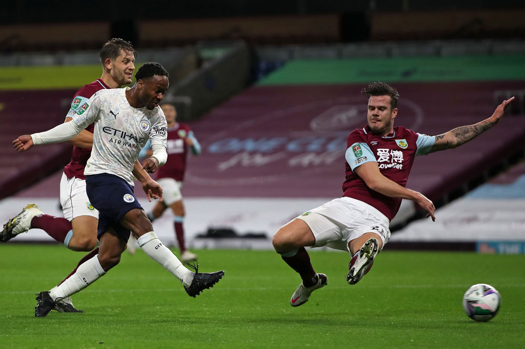 Keunggulan itu harusnya bertambah, tetapi tembakan Sterling bisa dimentahkan kiper Bailey Peacock-Farrell, sementara sontekan Torres membentur tiang gawang.