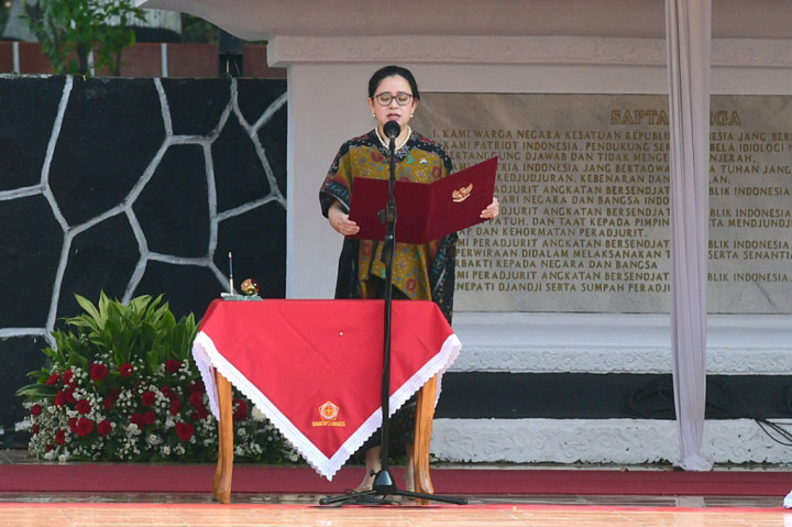 Ketua Dewan Perwakilan Rakyat Puan Maharani kemudian membacakan naskah Ikrar dan menandatangani naskah tersebut. Adapun Menteri Koordinator Bidang Pembangunan Manusia dan Kebudayaan Muhadjir Effendy membacakan doa yang menjadi penutup rangkaian acara.