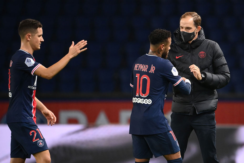 PSG, yang menderita kekalahan di dua pertandingan pembuka musim ini, merangkak ke peringkat dua klasemen sementara dengan raihan total 12 poin dari enam pertandingan yang dijalani, satu poin di bawah Rennes.