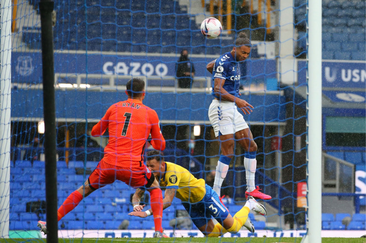 Everton membuka keunggulan di menit ke-16 melalui Dominic Calvert-Lewin. AFP Photo/Alex Livesey