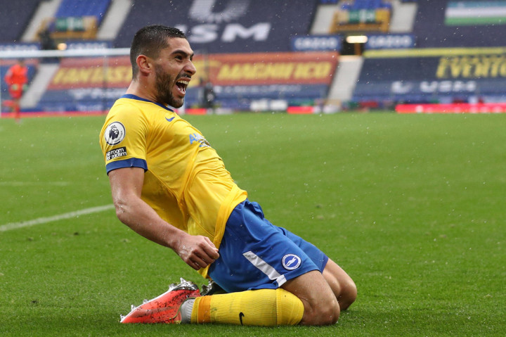 Neal Maupay melakukan selebrasi usai mencetak gol ke gawang Everton. AFP Photo/Jan Kruger