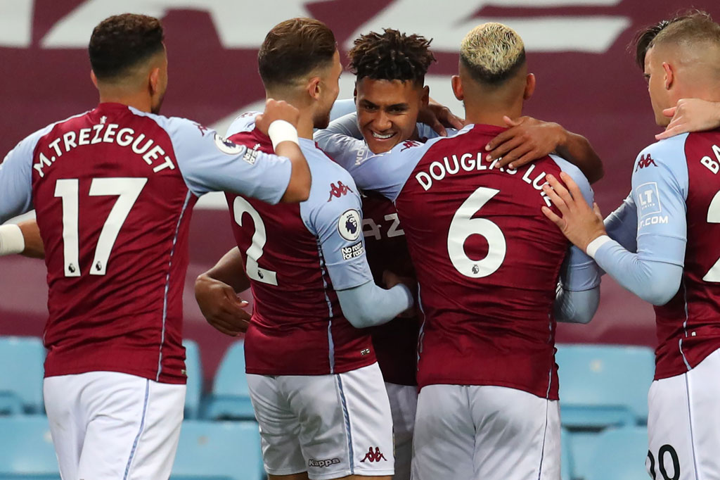 Empat menit memasuki pertandingan, kiper Adrian melakukan blunder ketika umpannya terlalu deras untuk dikejar Joe Gomez dan bola direbut Jack Grealish untuk diteruskan kepada Watkins Ollie yang tinggal melakukan sontekan mudah untuk membuka keunggulan bagi Villa.